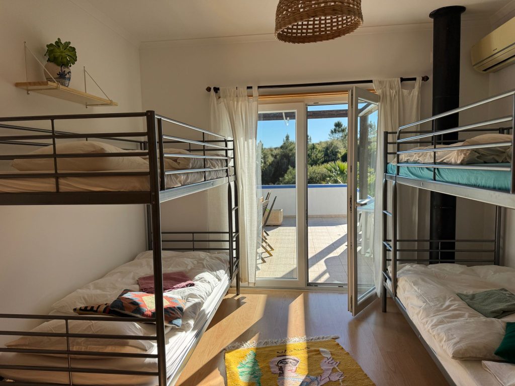 66c8cedf-83e5-4c5c-b713-922b05aa27b6